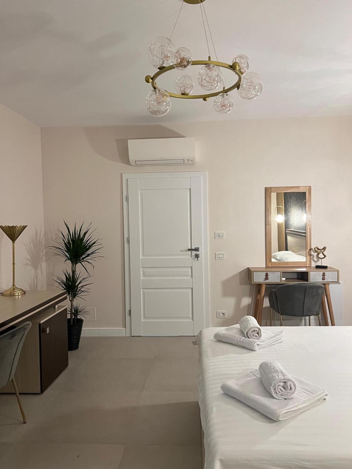 Pensiunea Villa D'Amici Mosnita Noua 외부 사진